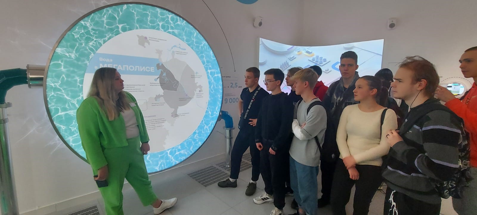 вднх выставки. павильон 16 вднх. вднх павильон карелия выставка. выставка экипировка. вднх зимой 2023.